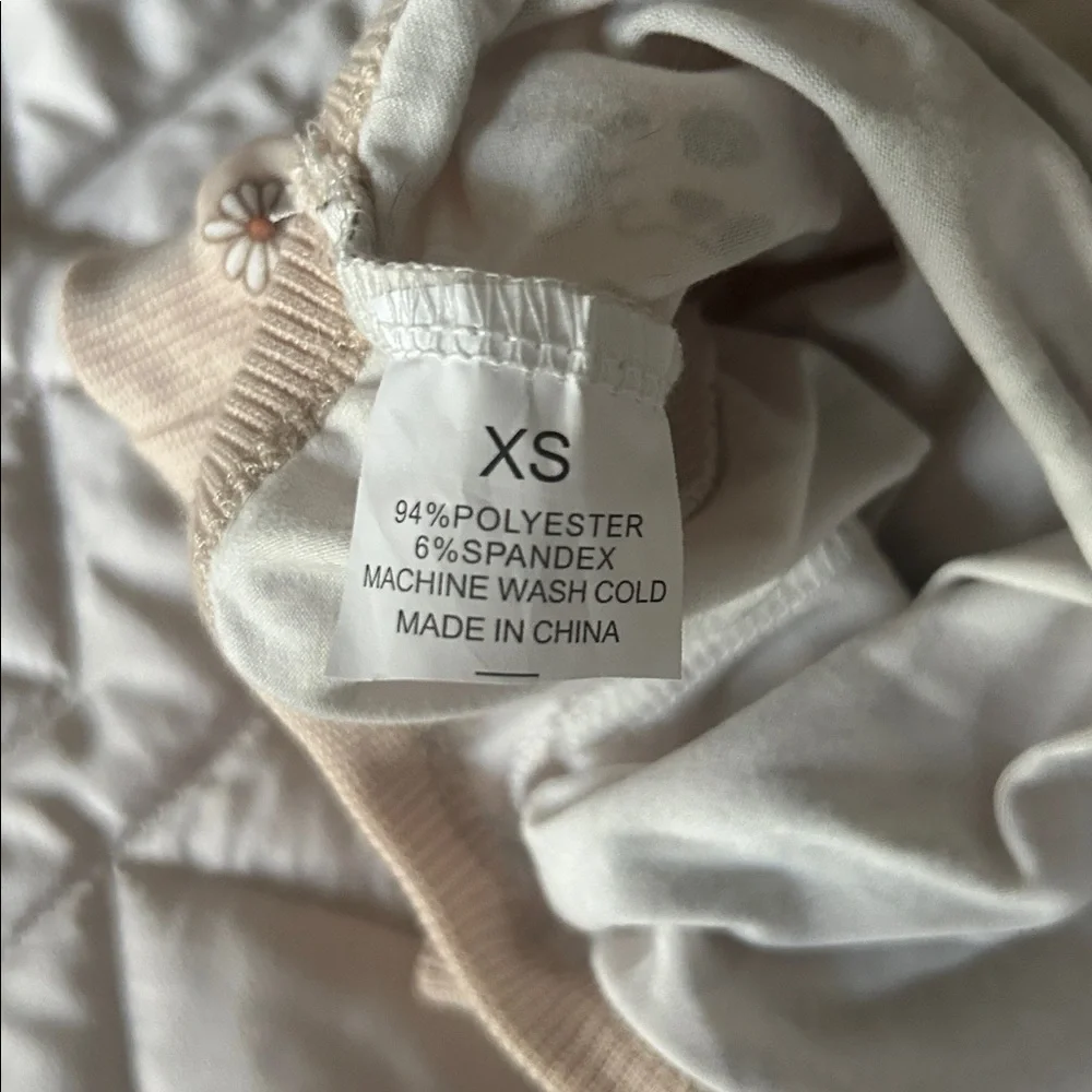 Little paws pet apparel